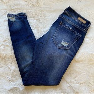 24x27 Distressed Skinny Jeans
